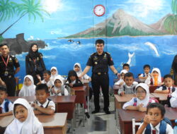 Hari Oang, BC Batam Adakan Mengajar dan Donor Darah