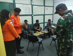 Basarnas Evakuasi 6 Abk Terombang Ambing Di Laut