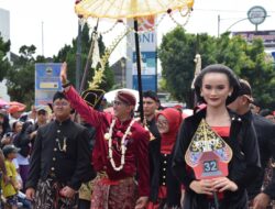 Peringati hari jadi ke 453, Ribuan Masyarakat Banyumas Tumpah Menyaksikan Kirab Pusaka