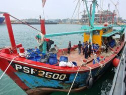 KM Bisma 8001 Tangkap Kapal Ikan Malaysia