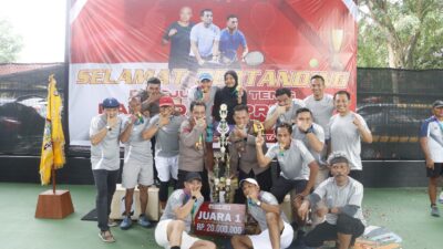 Polresta Barelang Raih Juara 1 Turnamen Tenis Kepri Cup