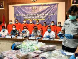 BNNP Kepri musnahkan 46 kg sabu dan 39 ribu butir pil ekstasi.