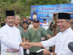Kepala BP Batam Serahkan 6 Sapi di Masjid Sultan Mahmud Riayat Syah