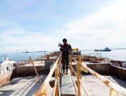KKP Hentikan 2 Operasional Kapal Isap Pasir Bendera Singapura di Perairan Batam