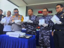 TNI AL Gagalkan Penyelundupan 10 Kg Sabu dan Senjata Api dari Malaysia
