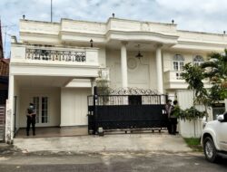 Rumah Mewah di Sukajadi Digerebek Polisi, Diduga Terkait Narkoba