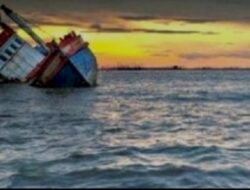 Kapal Temggelam Dihantam Ombak Besar di Perairan Lingga, 6 Kru Diselamatkan Tugboat