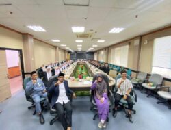 Siswa SMA Islam Terpadu Ulil Albab Datangi Kantor DPRD Batam