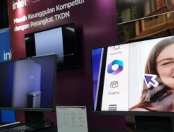 Lenovo meresmikan produksi laptop Lenovo K14 Gen 3 dan desktop Lenovo ThinkCentre Neo 50a Gen 5 di Batam.