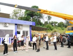 980 Reklame di Kecamatan Batam Kota Dibongkar Paksa