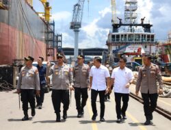 Tangis di Tanjung Uncang: Kobaran Api Kapal Federal II Renggut Nyawa, Kapolda Tinjau Langsung Lokasi 