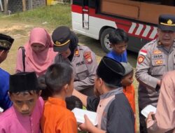 Polresta Barelang Berbagi Jumat Berkah di Rempang dan Galang