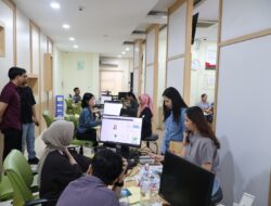 Imigrasi Batam Layani 190 Pemohon dalam Program Paspor Simpatik Akhir Pekan