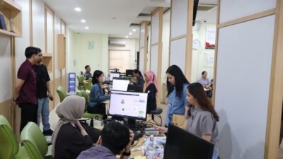Imigrasi Batam Layani 190 Pemohon dalam Program Paspor Simpatik Akhir Pekan