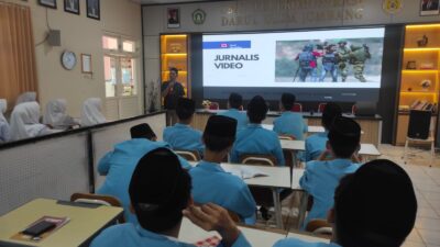 IJTI Goes to School, Latih Siswa SMK Telkom Darul Ulum Jombang Melek Jurnalistik Digital