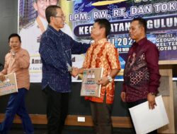 Amsakar Minta RT, RW, dan LPM Aktif Sampaikan Program Pemkot ke Warga