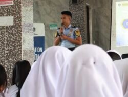 Imigrasi Batam Edukasi Pelajar soal Paspor dan Sekolah Kedinasan