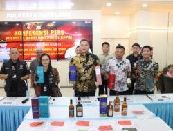 Polresta Barelang Sita Ribuan Botol Miras Tanpa Izin di Gudang Bengkong Batam